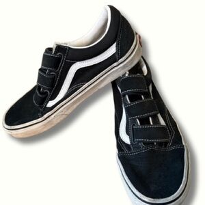 size 8 women Vans Black and White Sneakers
